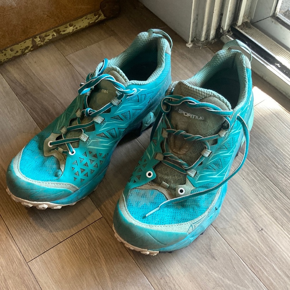 La Sportiva Akyra trail shoes - running hiking backpacking